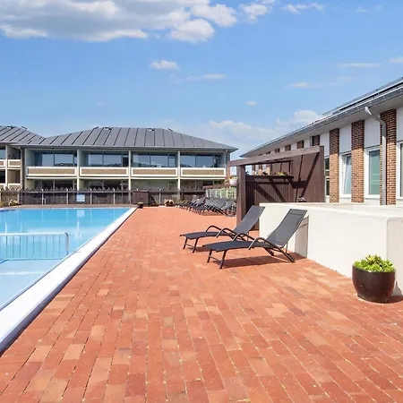 4 Person On A In Lejlighed