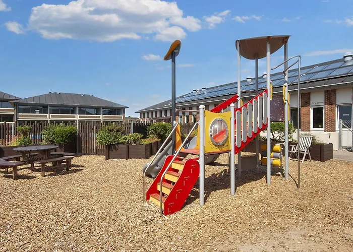 4 Person On A In Apartament *